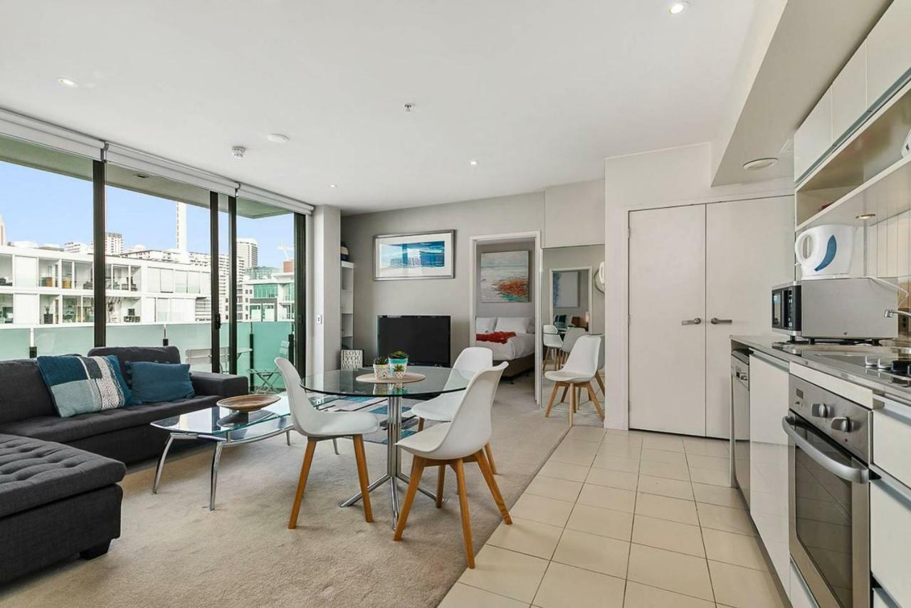 Two Bedroom Apartment - Pool, Gym & Free Parking! Auckland Extérieur photo