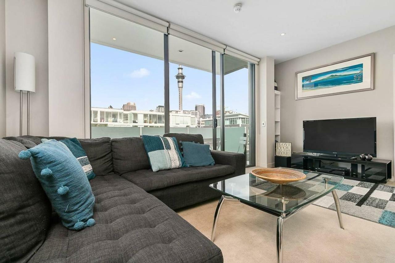 Two Bedroom Apartment - Pool, Gym & Free Parking! Auckland Extérieur photo