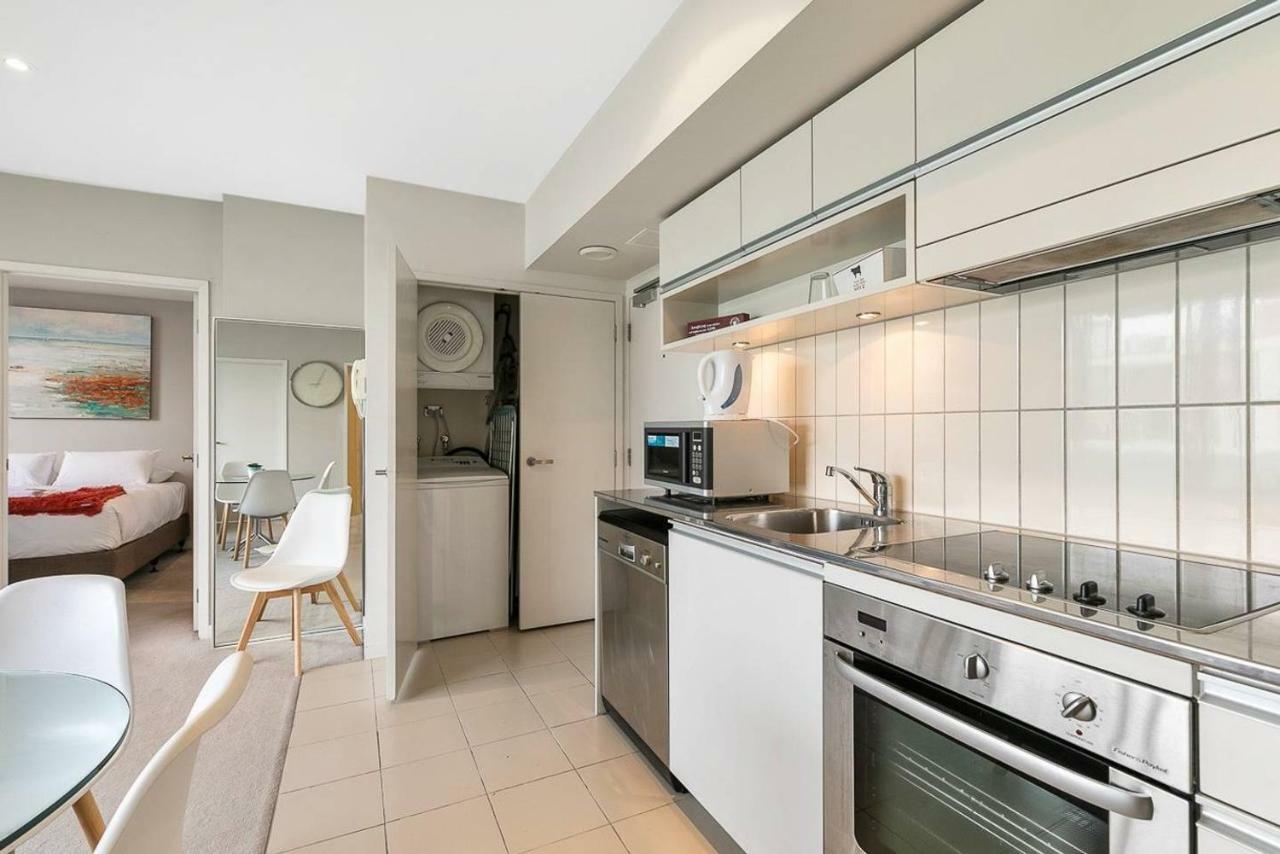 Two Bedroom Apartment - Pool, Gym & Free Parking! Auckland Extérieur photo